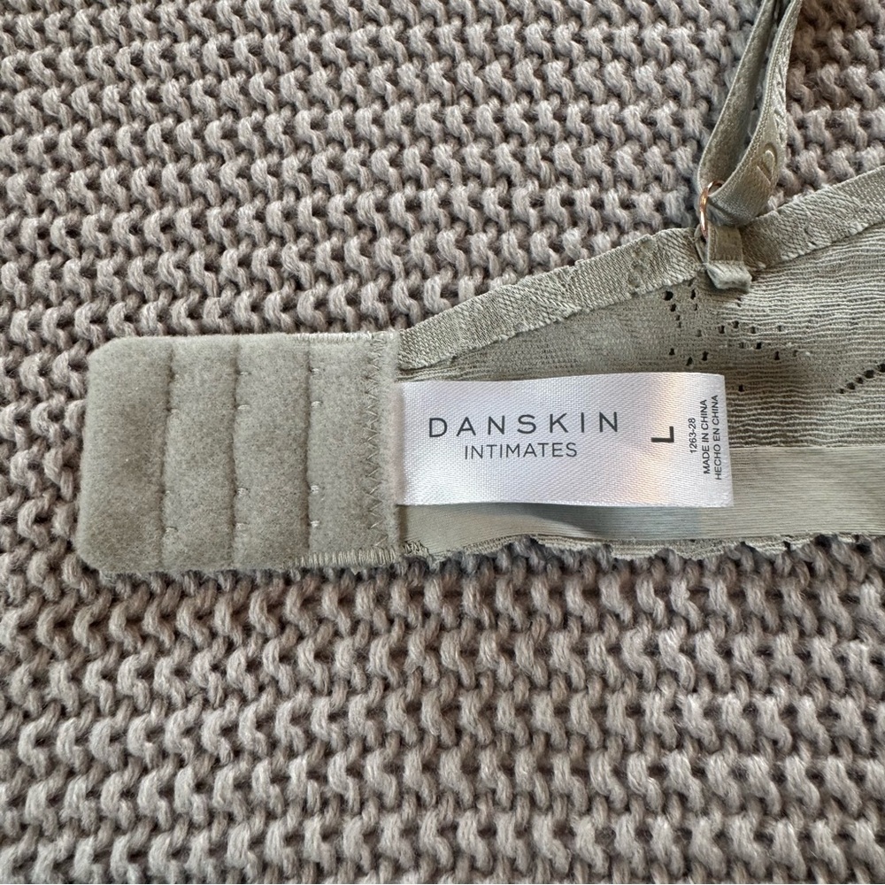 NWOT Danskin lace bralette, set of 3, size large - Picture 8 of 8